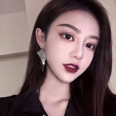 意大利司法部副部长德尔马斯特罗宣布辞职。